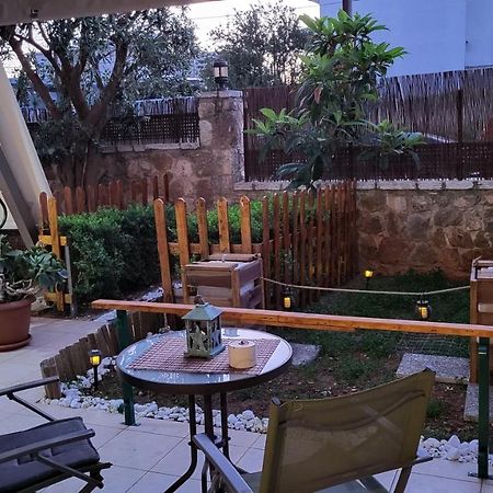 Spáta M&M Airport Stop Garden Apartment מראה חיצוני תמונה