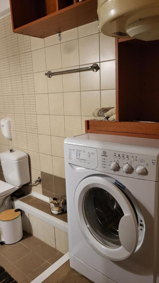 Spáta M&M Airport Stop Garden Apartment מראה חיצוני תמונה