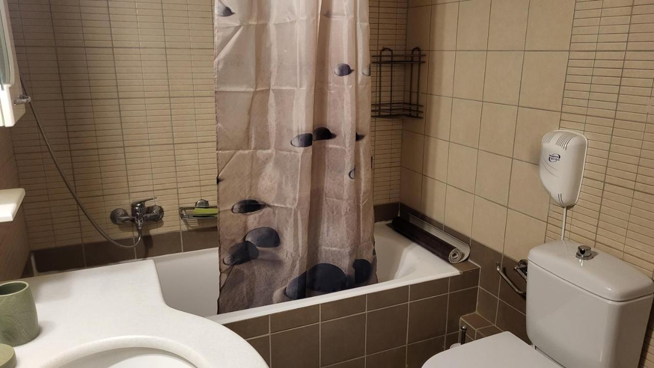 Spáta M&M Airport Stop Garden Apartment מראה חיצוני תמונה